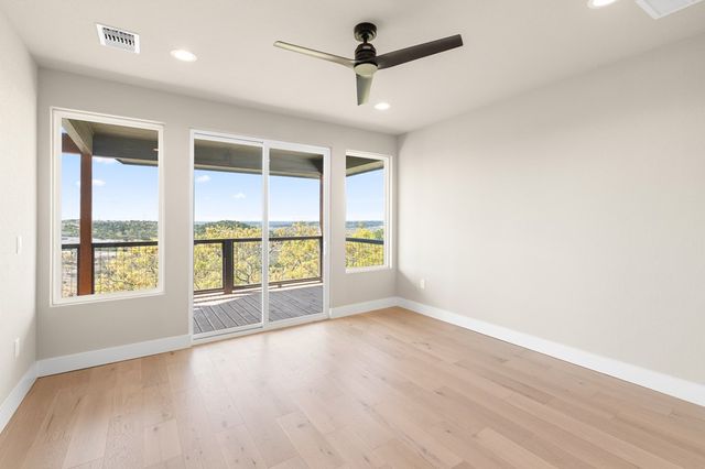 2130 Vista Ridge Dr, Kerrville, TX 78028