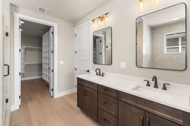 2130 Vista Ridge Dr, Kerrville, TX 78028