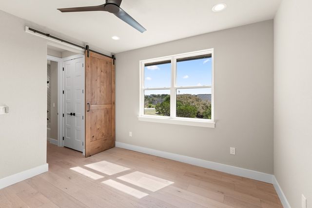 2130 Vista Ridge Dr, Kerrville, TX 78028