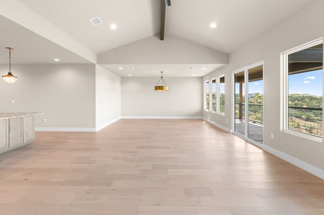 2130 Vista Ridge Dr, Kerrville, TX 78028