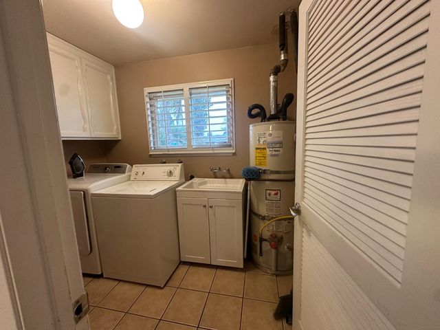 394 S Oak Drive, Reedley, CA 93654