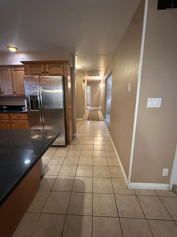 394 S Oak Drive, Reedley, CA 93654