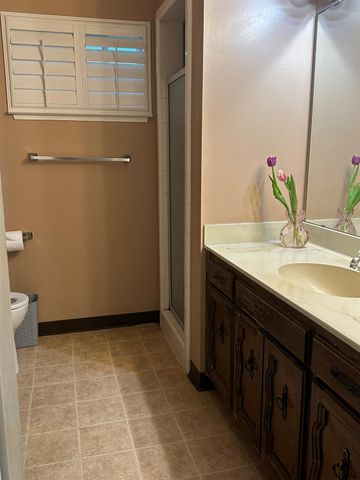 394 S Oak Drive, Reedley, CA 93654