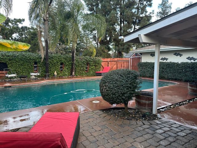 394 S Oak Drive, Reedley, CA 93654