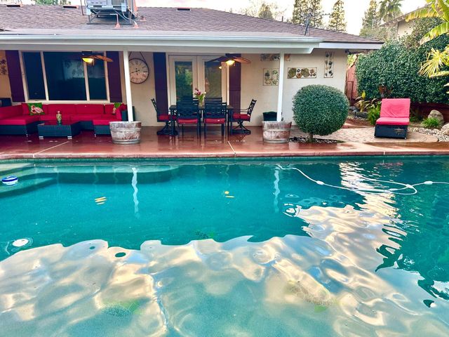 394 S Oak Drive, Reedley, CA 93654