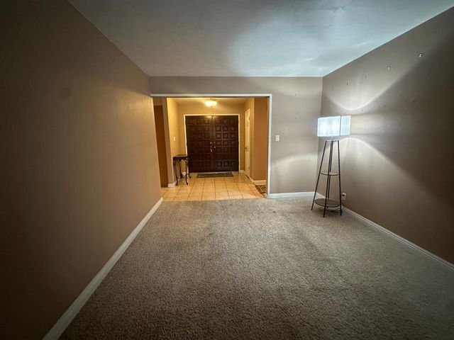 394 S Oak Drive, Reedley, CA 93654