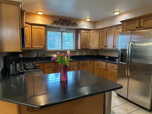 394 S Oak Drive, Reedley, CA 93654