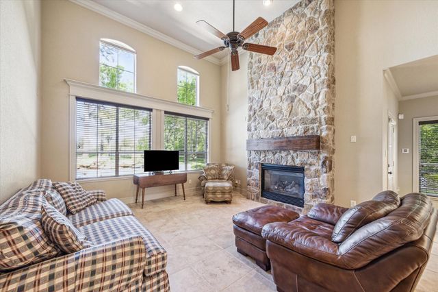 5016 Rimrock Pass Drive, Montgomery, TX 77316