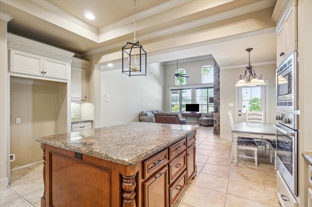 5016 Rimrock Pass Drive, Montgomery, TX 77316
