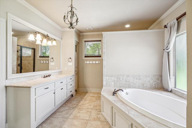 5016 Rimrock Pass Drive, Montgomery, TX 77316