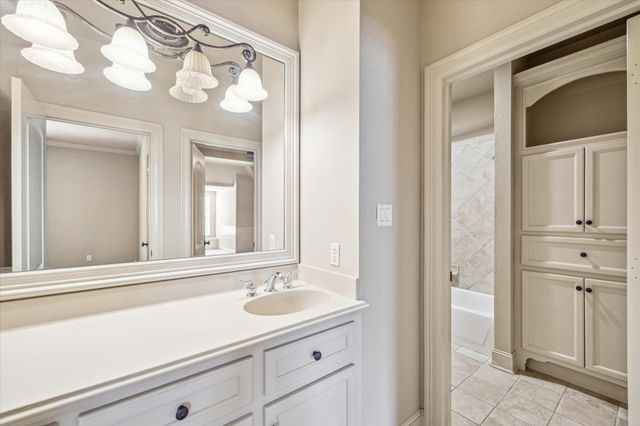 5016 Rimrock Pass Drive, Montgomery, TX 77316