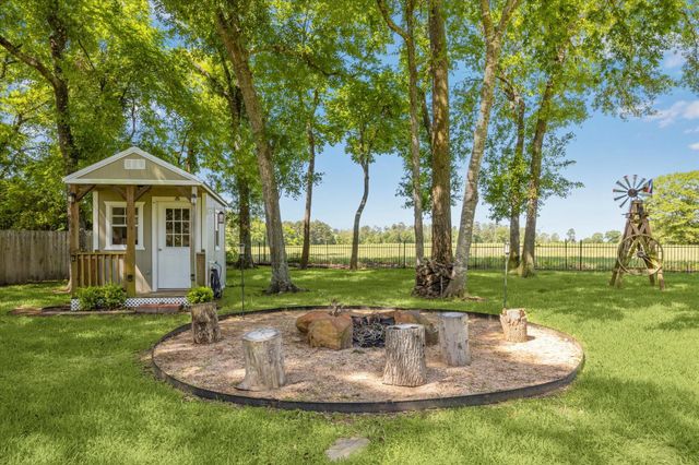 5016 Rimrock Pass Drive, Montgomery, TX 77316