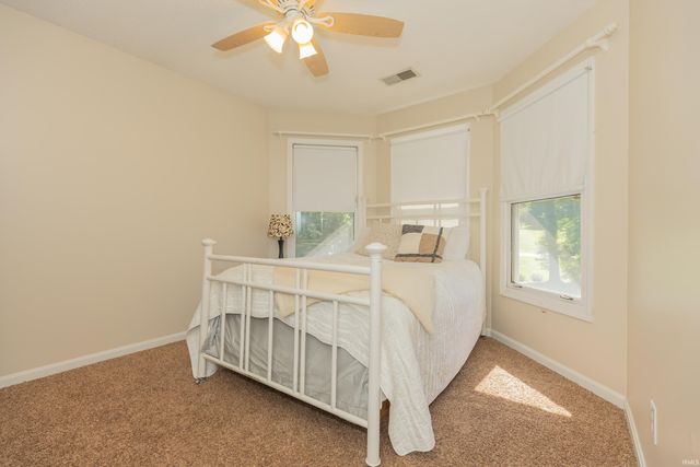 2700 Secretariat Court, Evansville, IN 47720