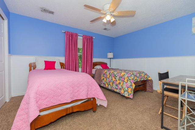 2700 Secretariat Court, Evansville, IN 47720