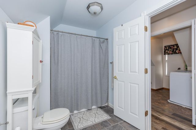 2700 Secretariat Court, Evansville, IN 47720