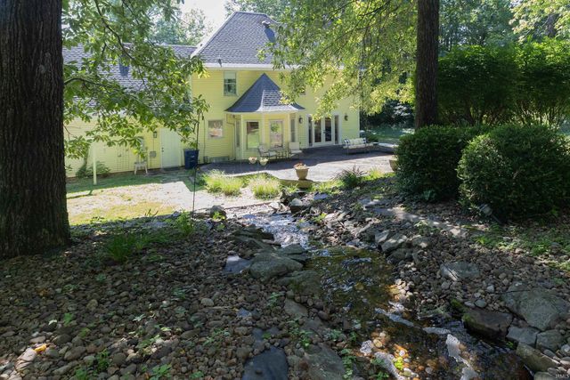 2700 Secretariat Court, Evansville, IN 47720