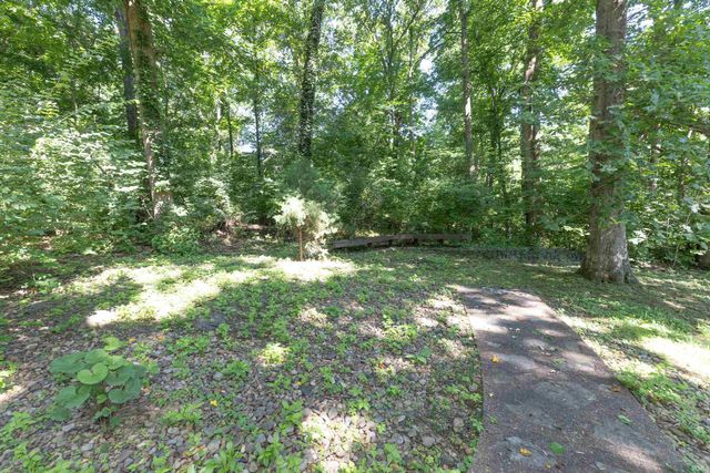 2700 Secretariat Court, Evansville, IN 47720