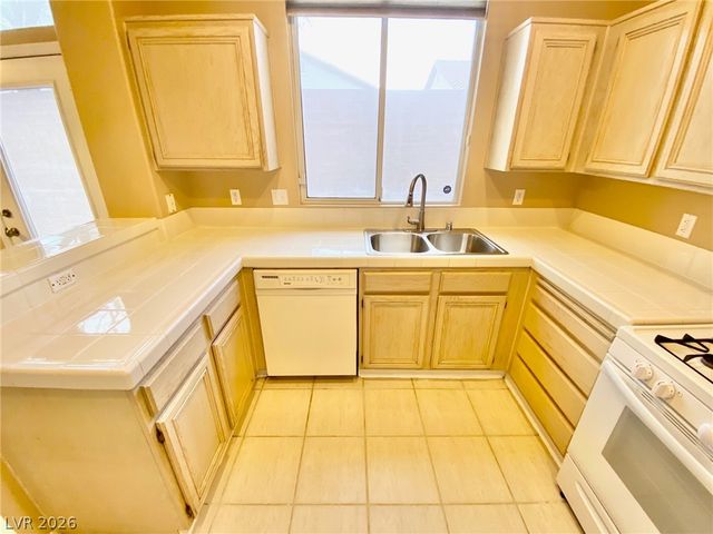 1605 Cimarron Crest Street, Las Vegas, NV 89144