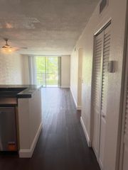7710 NW 50th Street 304, Lauderhill, FL 33351