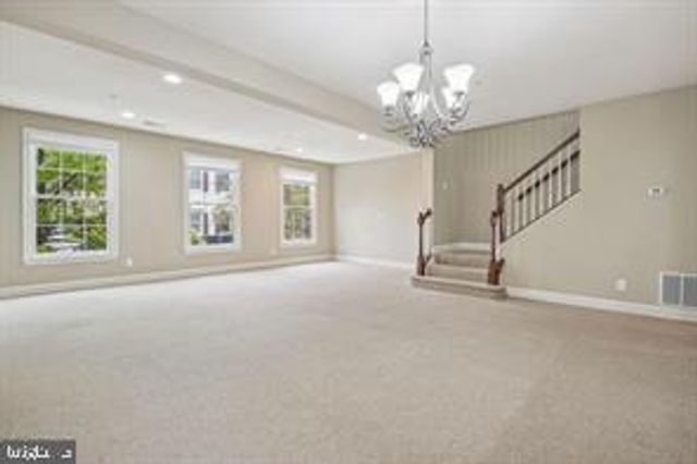 337 MAIN ST, Gaithersburg, MD 20878