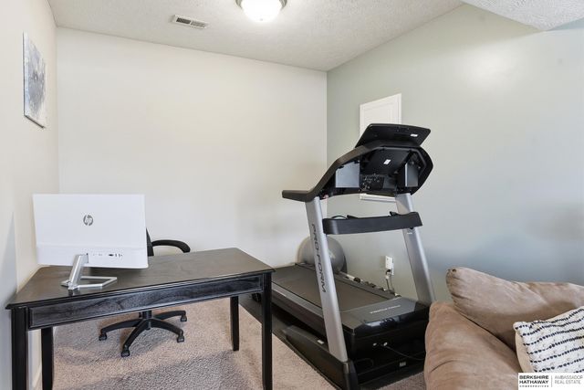 3411 N 208 Avenue, Elkhorn, NE 68022