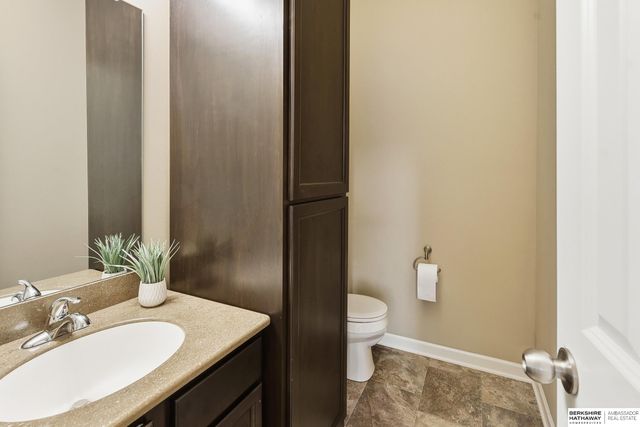 3411 N 208 Avenue, Elkhorn, NE 68022