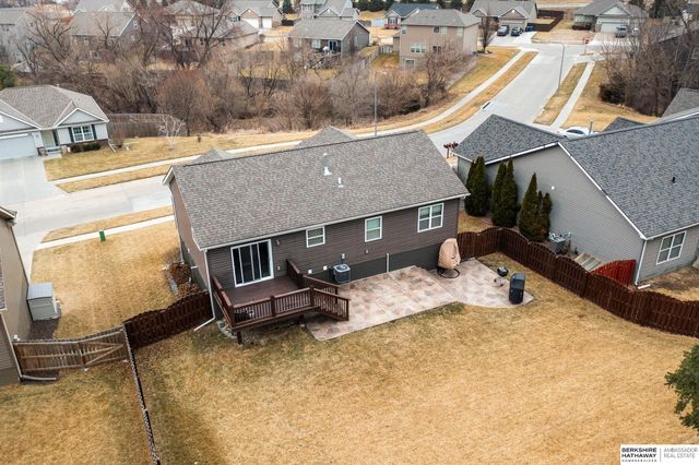 3411 N 208 Avenue, Elkhorn, NE 68022