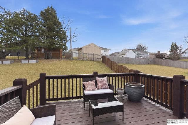 3411 N 208 Avenue, Elkhorn, NE 68022