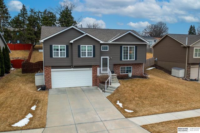 3411 N 208 Avenue, Elkhorn, NE 68022