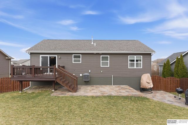 3411 N 208 Avenue, Elkhorn, NE 68022