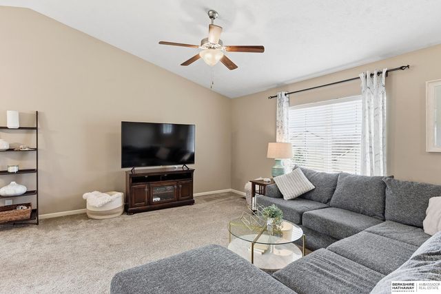 3411 N 208 Avenue, Elkhorn, NE 68022