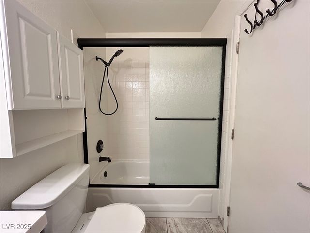 7300 Casa Solar Court, Las Vegas, NV 89128