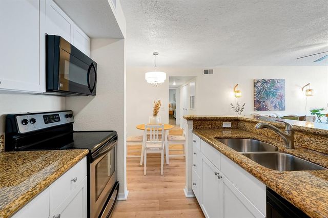 5156 CONROY ROAD 26, Orlando, FL 32811