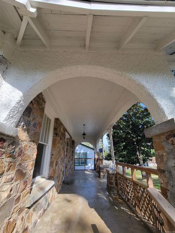 2209 W Long 17th Street, North Little Rock, AR 72114