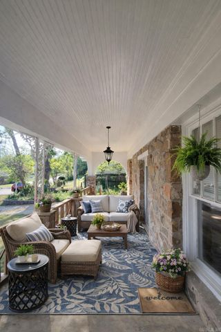 2209 W Long 17th Street, North Little Rock, AR 72114