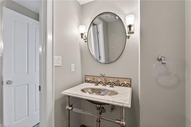 3556 Shore Dr Apt 402, Virginia Beach, VA 23455
