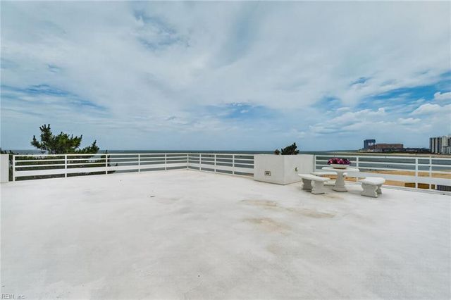 3556 Shore Dr Apt 402, Virginia Beach, VA 23455