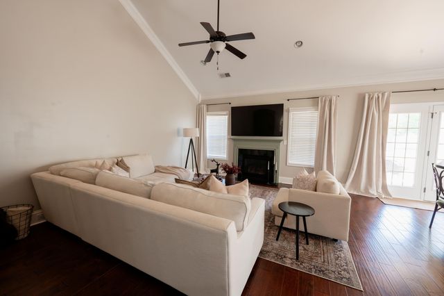 5565 Pershing Drive, Dalzell, SC 29040