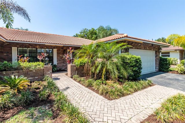 9420 SW 1st Pl, Coral Springs, FL 33071