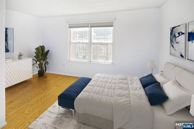 453 Albany Court, West New York, NJ 07093