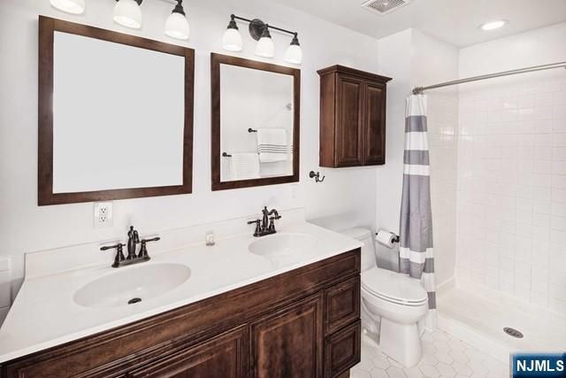 453 Albany Court, West New York, NJ 07093