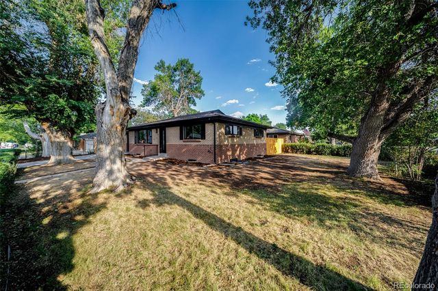 5594 W Iowa Avenue, Denver, CO 80232
