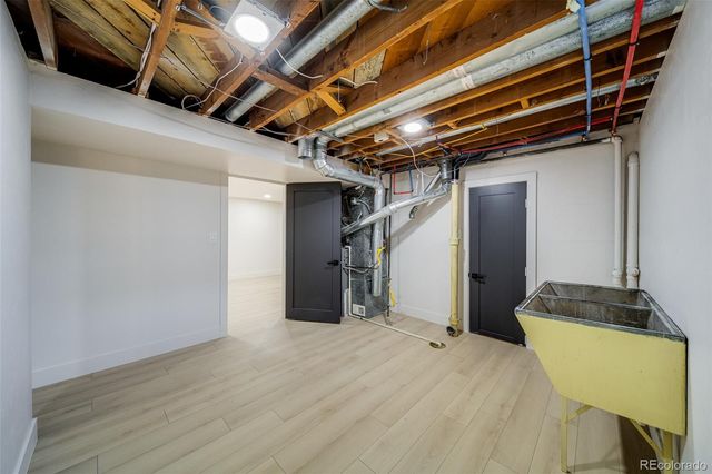 5594 W Iowa Avenue, Denver, CO 80232