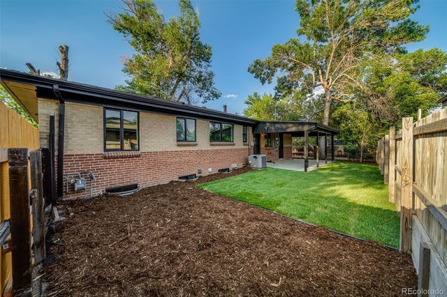 5594 W Iowa Avenue, Denver, CO 80232