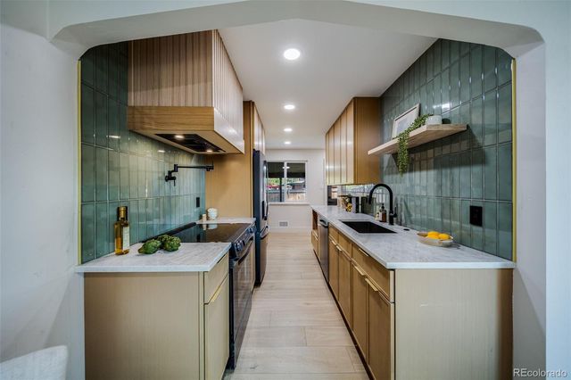 5594 W Iowa Avenue, Denver, CO 80232