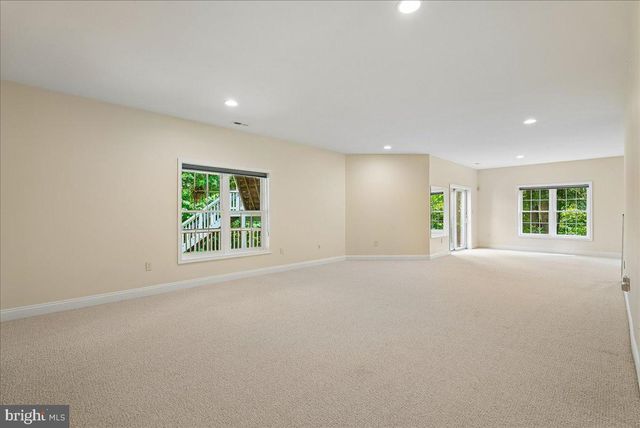 43625 EMERALD DUNES PL, Leesburg, VA 20176