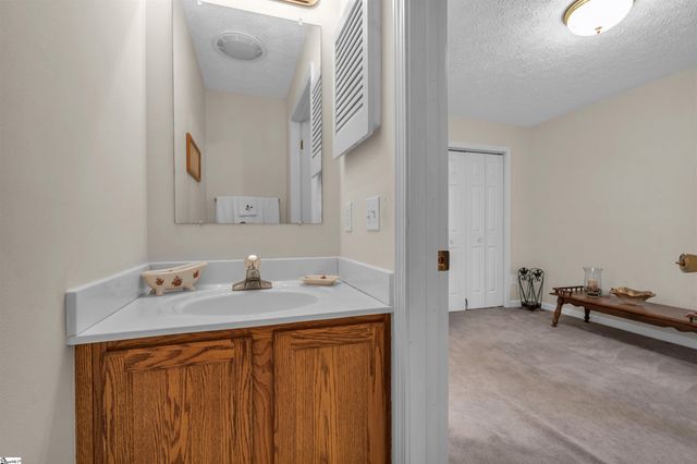 105 Old Keith Court, Mauldin, SC 29662