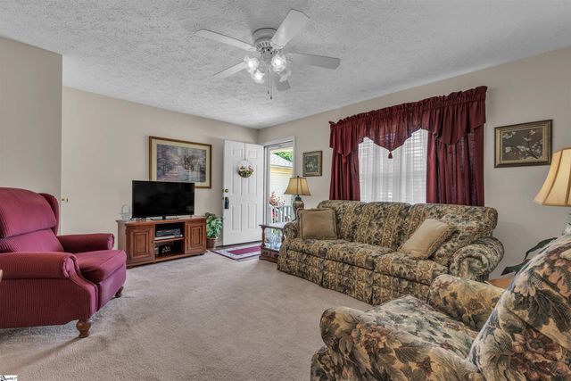 105 Old Keith Court, Mauldin, SC 29662