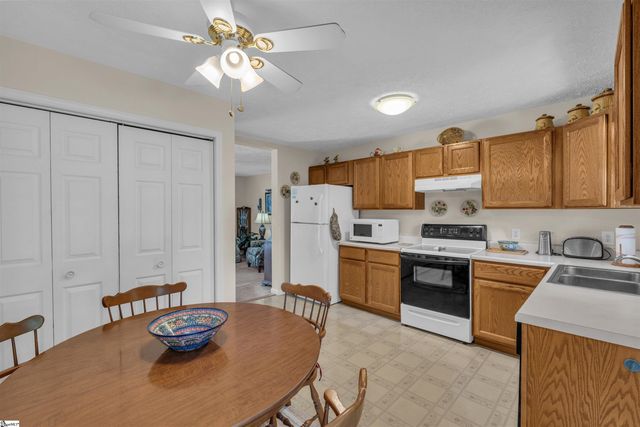 105 Old Keith Court, Mauldin, SC 29662