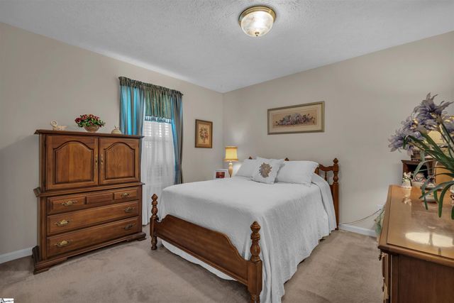 105 Old Keith Court, Mauldin, SC 29662